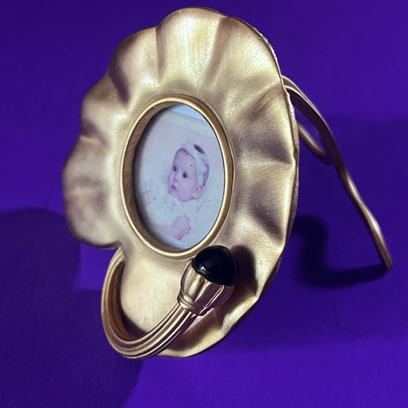 Metropolitan Museum of Art Vintage MMA-SRM Gold Tone Lotus Picture Frame - Picture 6 of 8